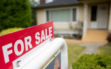 crea-says-october-home-sales-edged-back-from-record-high-set-in-september