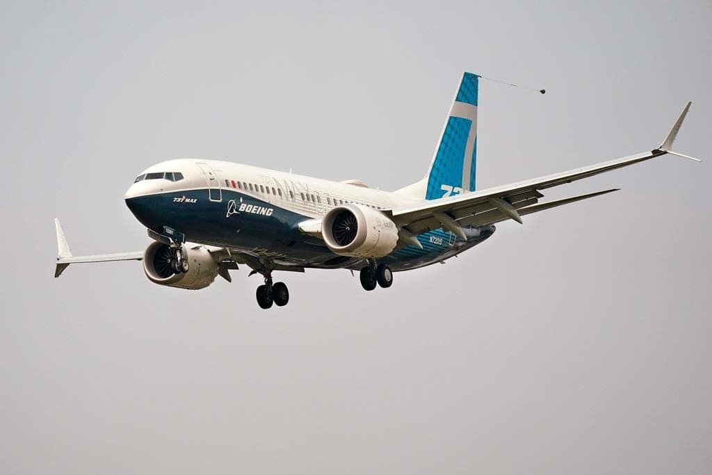 ottawa-to-keep-boeing-max-aircraft-grounded-for-now-despite-us-decision