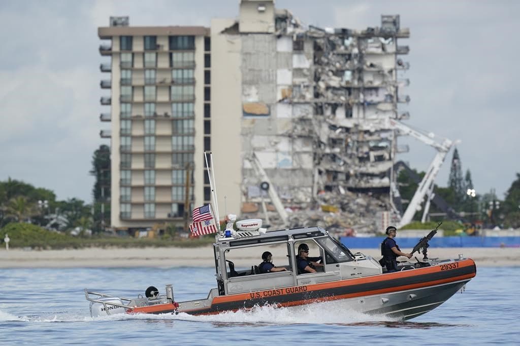 2-more-dead-found-at-collapsed-florida-condo-building-mayor