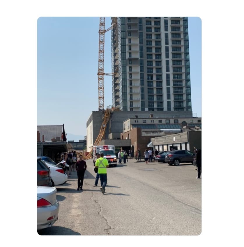 three-hurt-after-construction-crane-collapses-in-kelowna-b-c