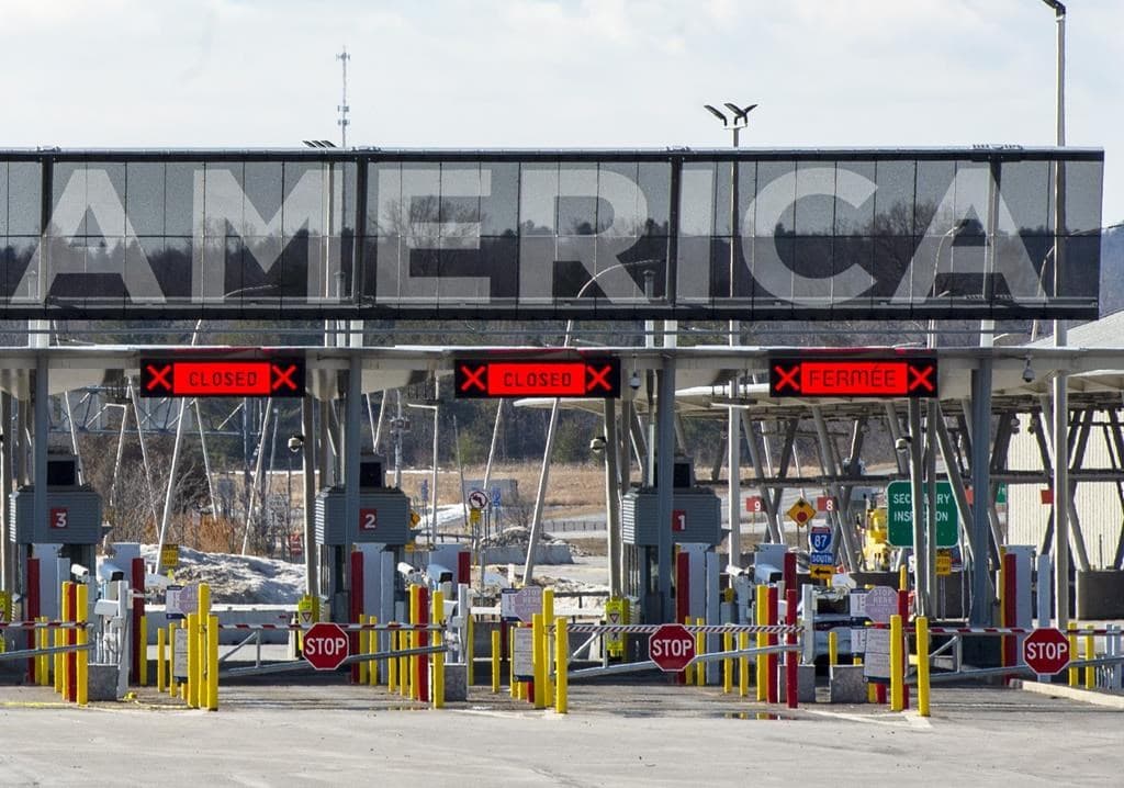 canada-looks-to-extend-u-s-border-closure-another-month