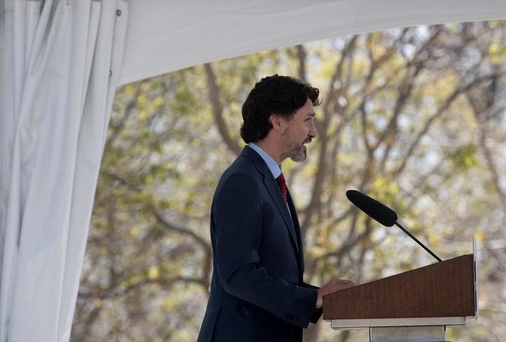 general-motors-to-produce-10-million-face-masks-trudeau