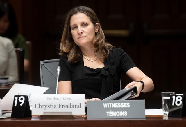 Chrystia Freeland chaired the first meeting of the Trudeau government's new committee on the coronavirus - https://cdn.connectfm.ca/223AD56A-A8E5-40C9-8CB1-E84483A3DB5D_Story509910_737167.jpg