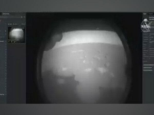 nasa-rover-lands-on-mars-to-look-for-signs-of-ancient-life