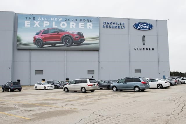 Feds, Ontario ante up millions to produce electric vehicles at Ford's Oakville plant - https://cdn.connectfm.ca/26FE5FF5-778B-40F4-A5D6-25EC81CD45CD_Story847811_1223219.jpg