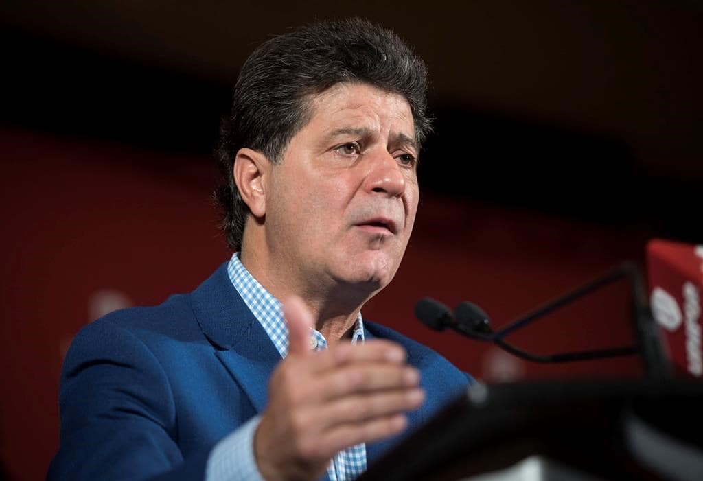 unifors-dias-says-air-canada-pledging-passenger-refunds-as-aid-negotiations-drag-on