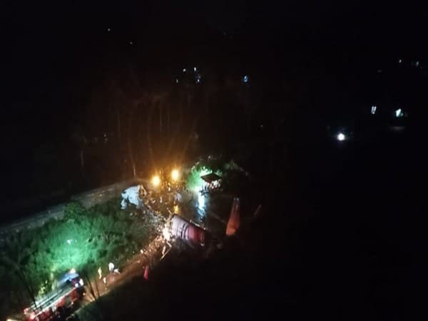 plane-skids-off-runway-in-india-some-injuries-reported