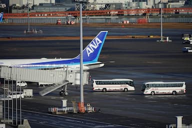 airlines-suspend-china-flights-cut-service-on-virus-fears