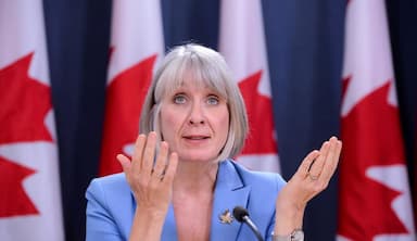 health-minister-patty-hajdu-says-its-no-time-for-canadians-to-let-their-guard-down