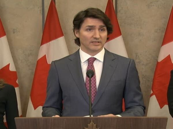 canada-has-arranged-safe-passage-of-any-canadian-citizens-permanent-residents-and-their-families-still-in-ukraine-pm-trudeau