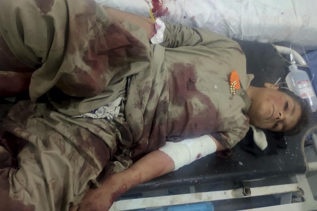 atleast-50-dead-over-90-injured-in-pakistan-bomb-blasts