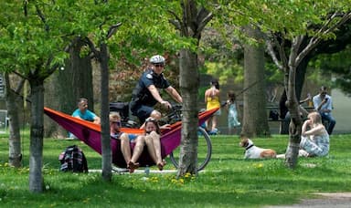 heat-wave-forces-cities-to-rethink-how-to-offer-heat-relief-under-covid-19