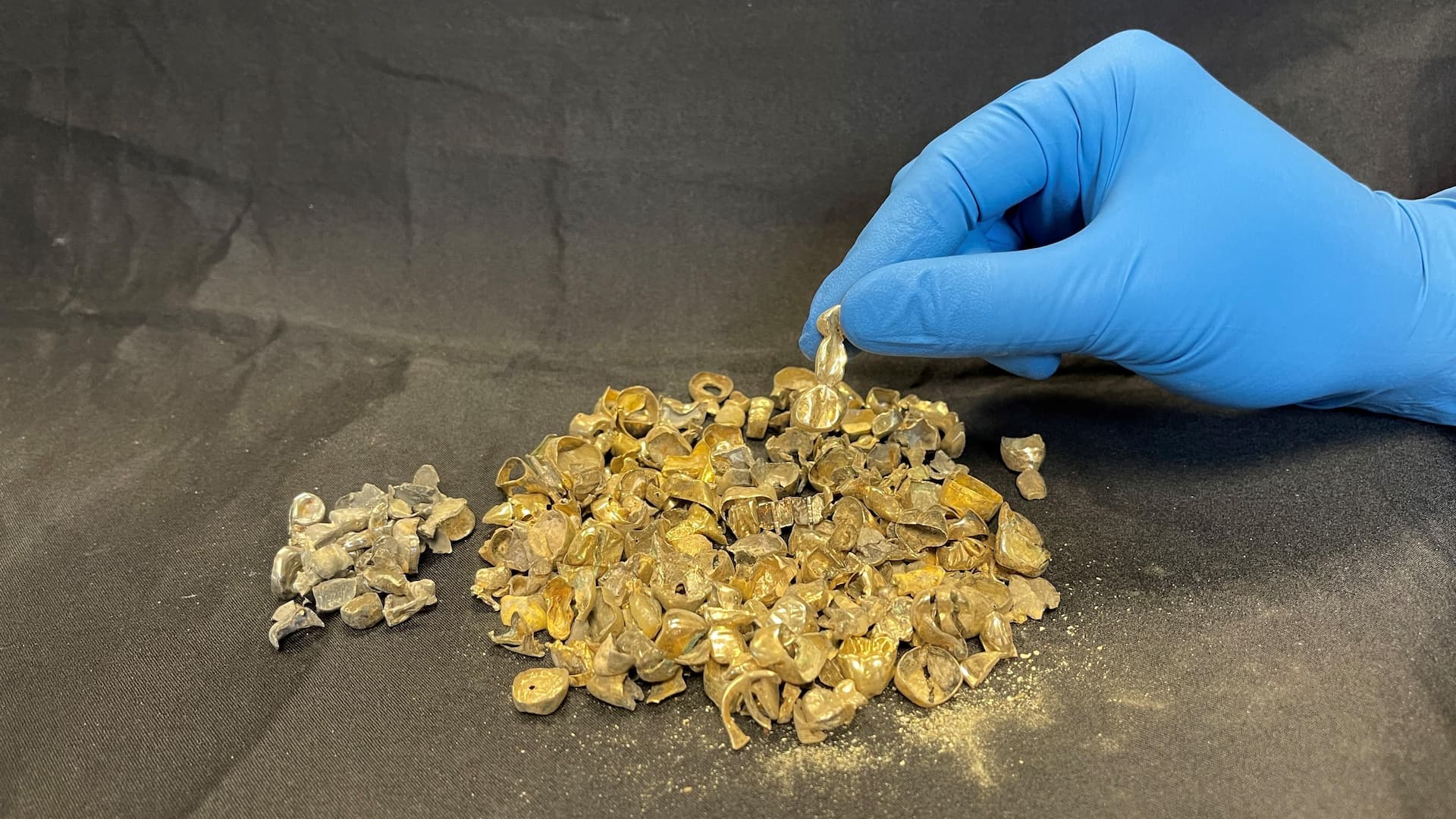 vpd-recovers-12k-in-stolen-gold-teeth