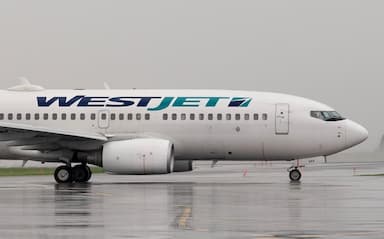 westjet-to-end-physical-distancing-policy-as-domestic-air-travel-picks-up