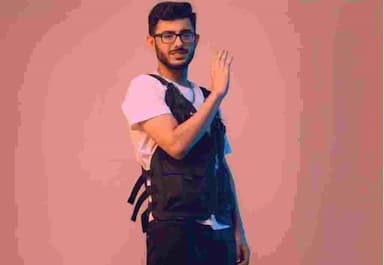 carryminati-gets-a-call-from-mayday