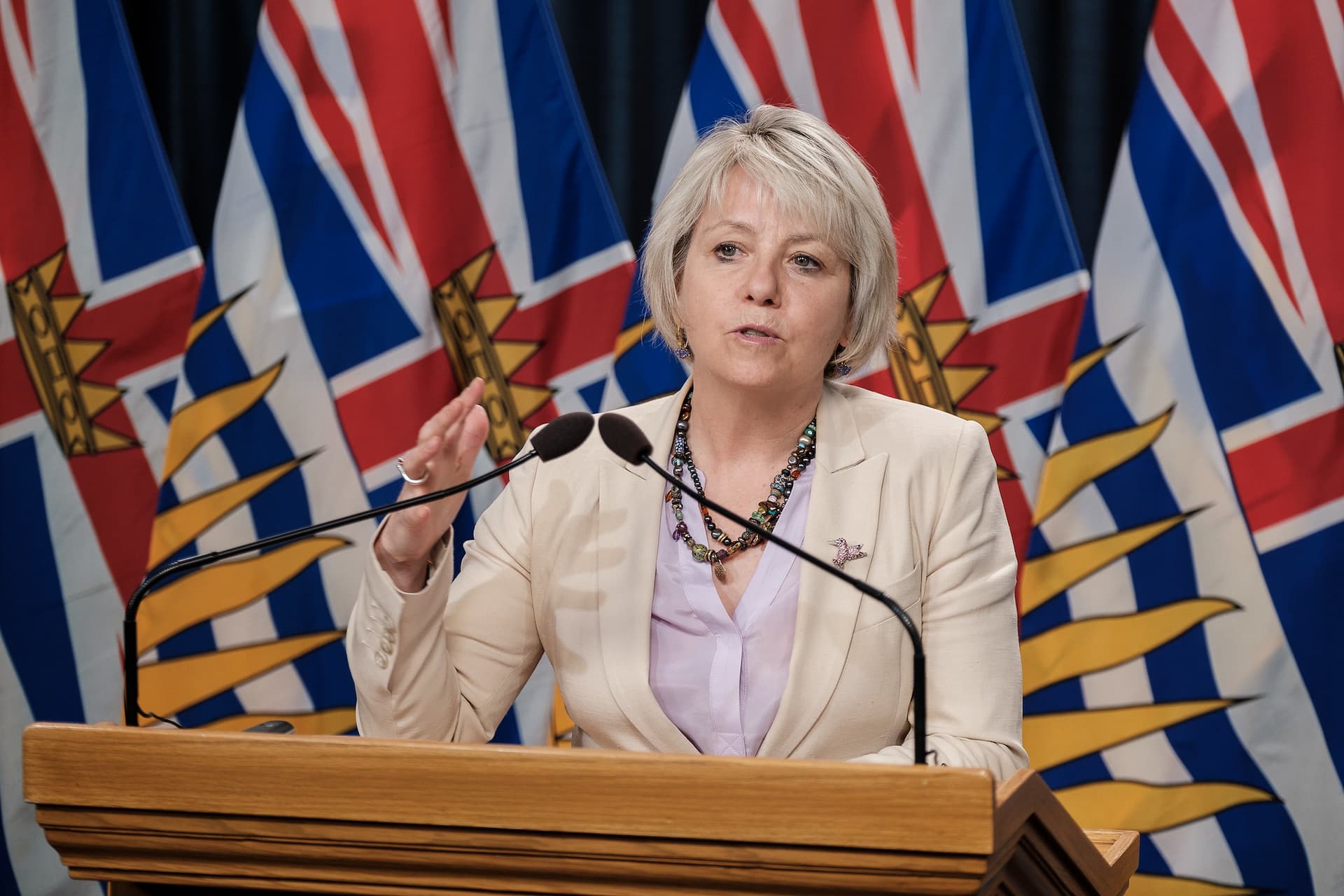 b-c-reports-813-new-covid-19-cases-and-11-deaths