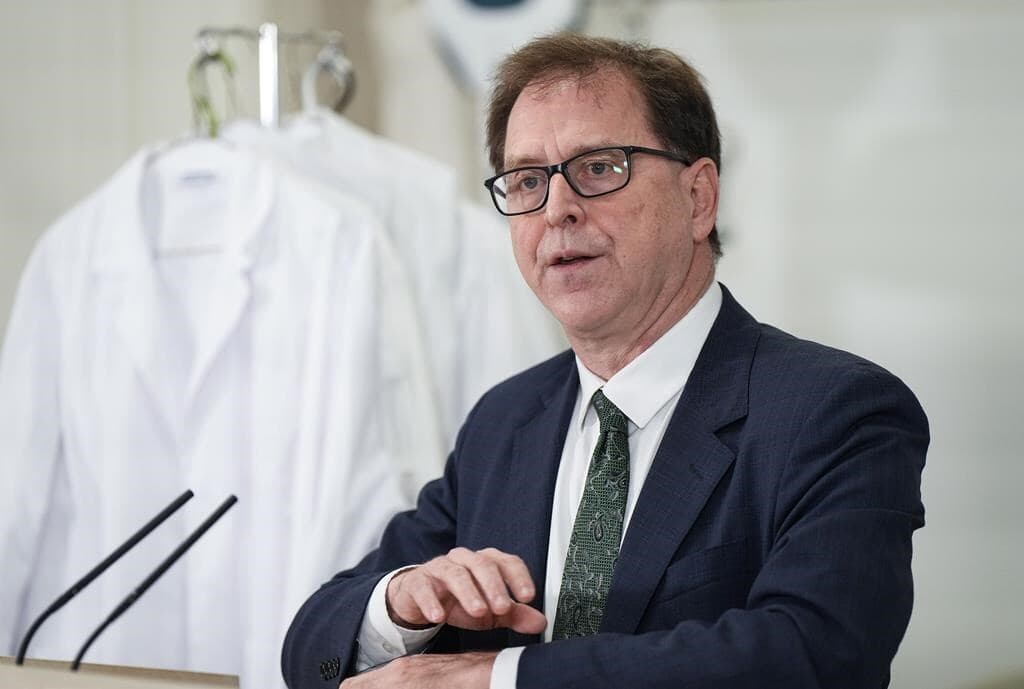 b-c-cancer-treatment-province-to-send-patients-to-u-s