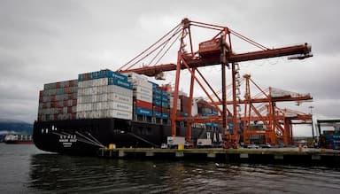 longshore-workers-halt-work-for-eight-hours-to-raise-awareness-of-juneteenth
