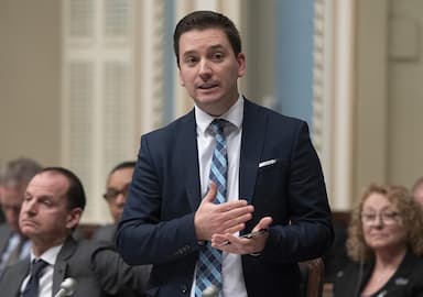quebec-minister-says-reform-needed-after-people-line-up-for-days-to-sponsor-refugees