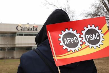 over-155-000-federal-workers-now-on-strike-here-are-the-services-that-may-be-affected