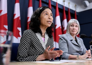 canadas-top-doctor-warns-against-travelling-on-cruise-ships