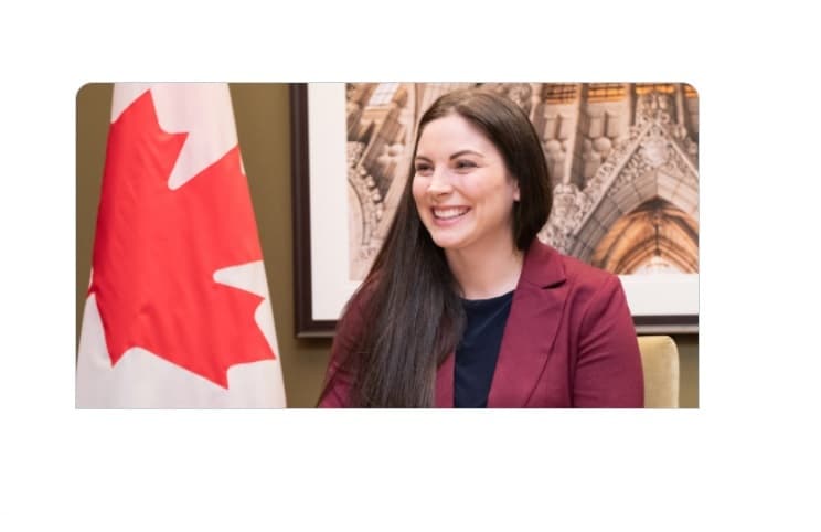 new-brunswick-mp-jenica-atwin-crosses-floor-from-greens-to-liberals-green-leader-annamie-paul-says-she-is-disappointed