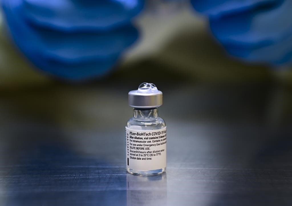 643-000-covid-19-vaccine-doses-arriving-this-week-anita-anand
