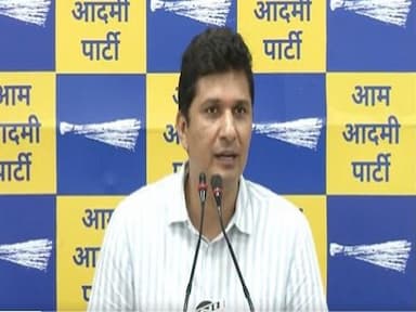 aap-accuses-bjp-of-luring-party-mlas-to-topple-kejriwal-govt