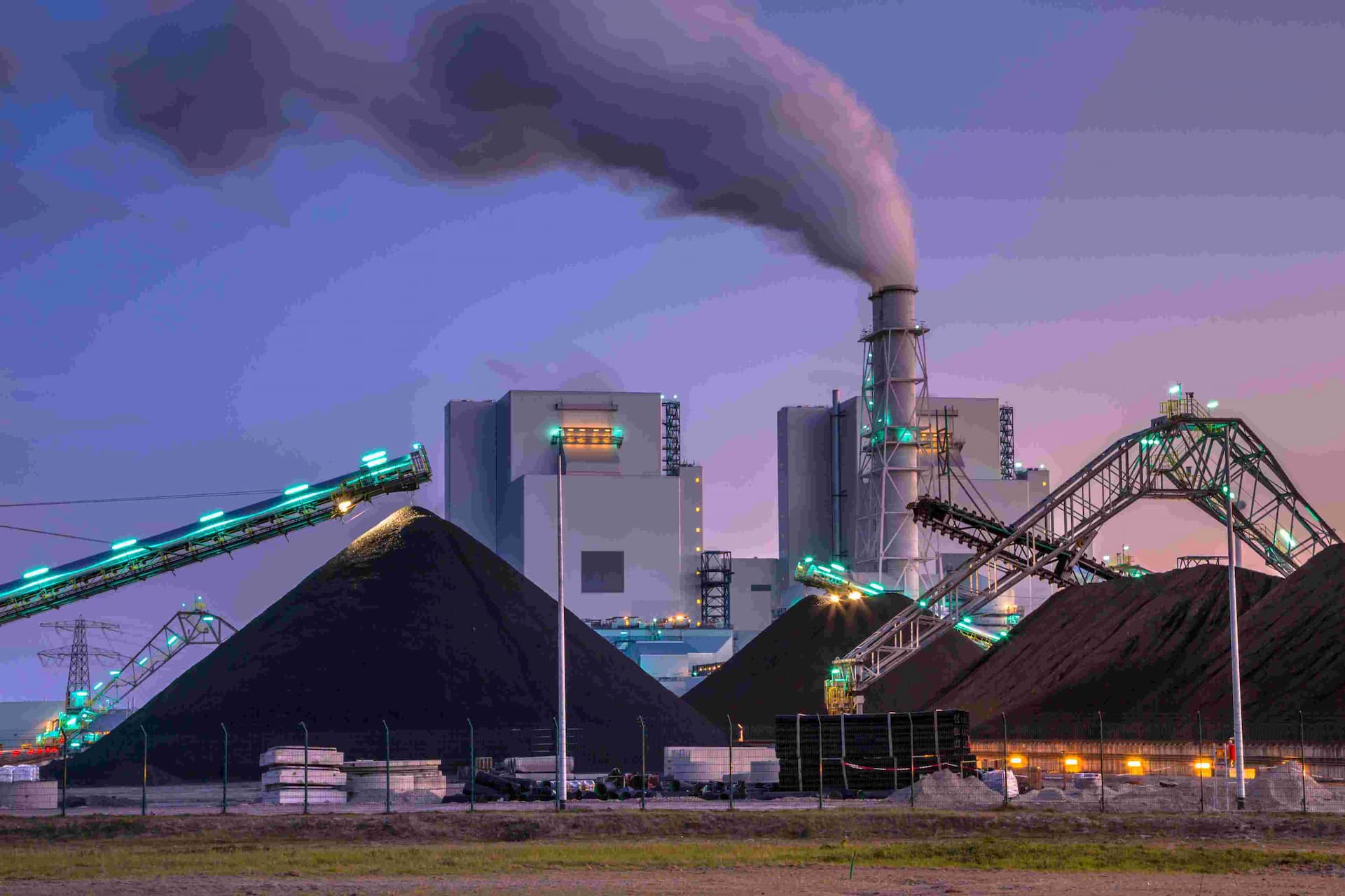 provinces-may-have-to-agree-to-ottawas-2035-clean-power-target-to-access-funding