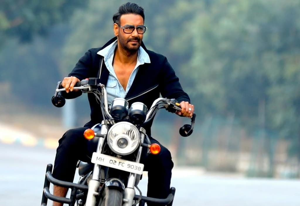 man-rebukes-ajay-devgn