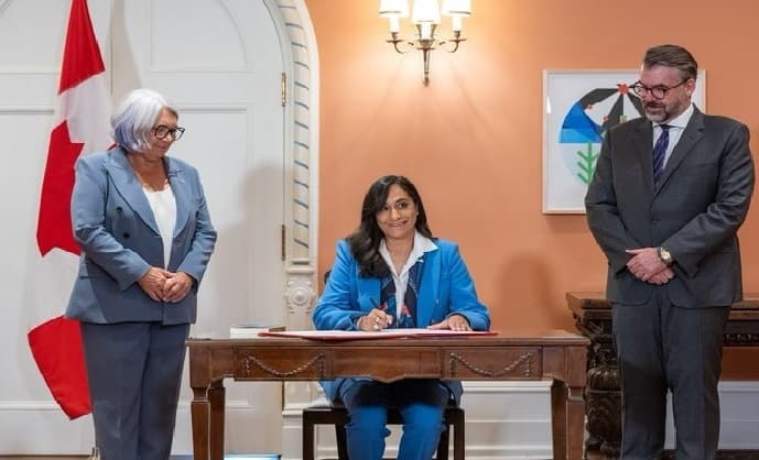 anita-anand-got-the-responsibility-of-transport-minister-of-canada