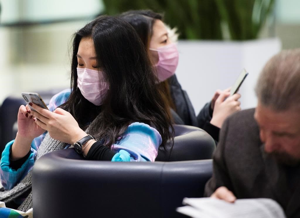 two-canadians-aboard-a-cruise-ship-off-japan-test-positive-for-new-coronavirus