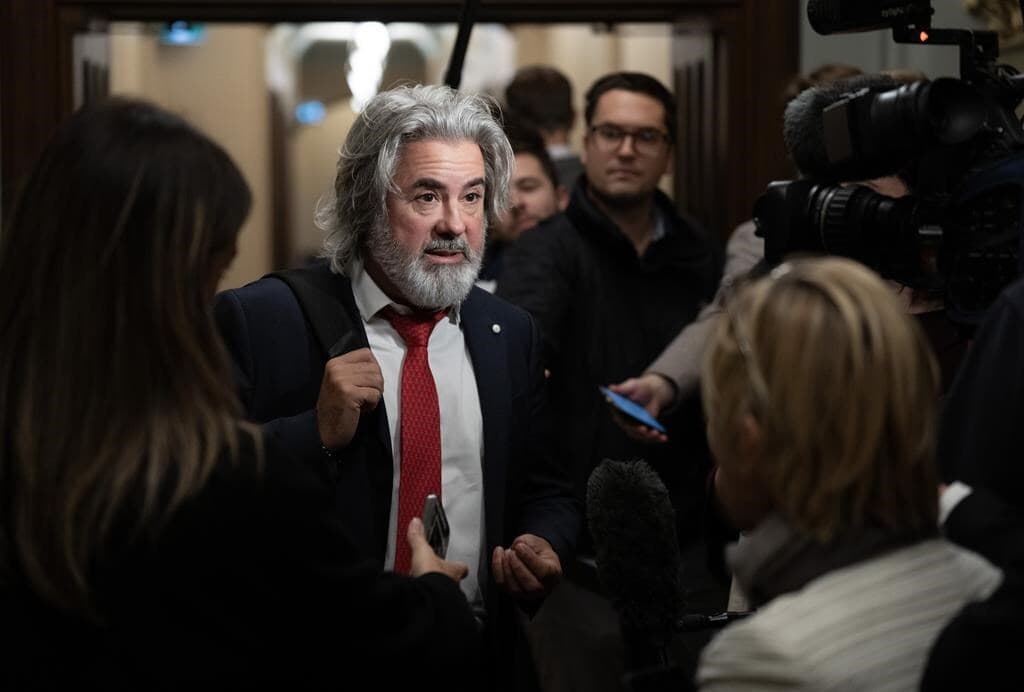 air-canada-apologizes-to-u-k-mp-over-airport-screening-rodriguez