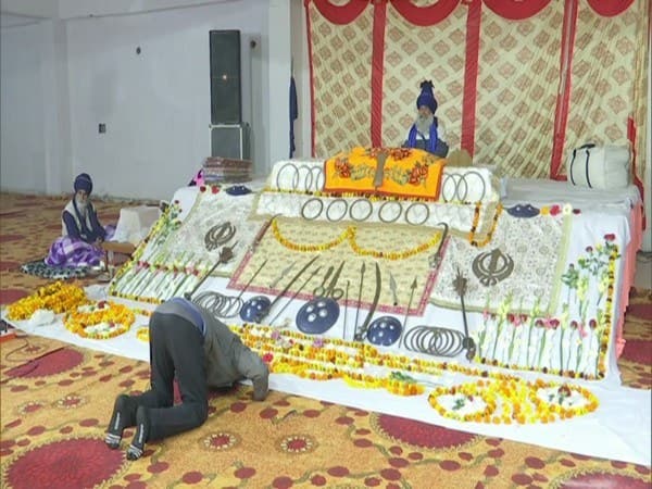 farmer-protest-day-49-temporary-gurdwara-set-up-at-singhu-border