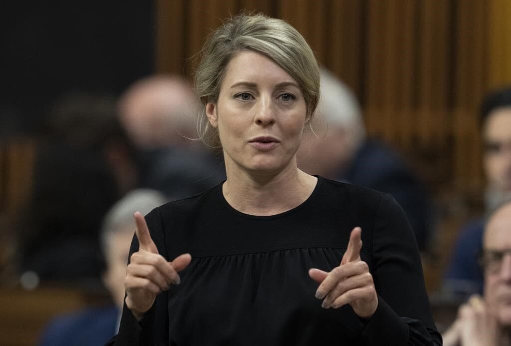joly-ends-ukraine-visit-pledging-support-for-war-crime-tribunal-cash-to-local-groups