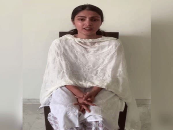 court-rejects-rhea-chakrabortys-bail-sends-her-to-14-day-judicial-custody