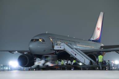 technical-failure-in-pm-justin-trudeaus-plane-canadian-army-sends-second-plane-to-india