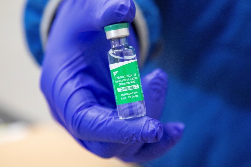 trust-in-oxford-astrazeneca-and-johnson-johnson-vaccine-take-a-toll-among-canadians-survey