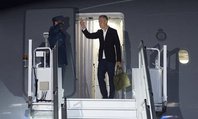 Carney travels to Kyiv in show of support for Ukraine - https://cdn.connectfm.ca/CARNEY_2025-08-25-134926_iakv.jpg
