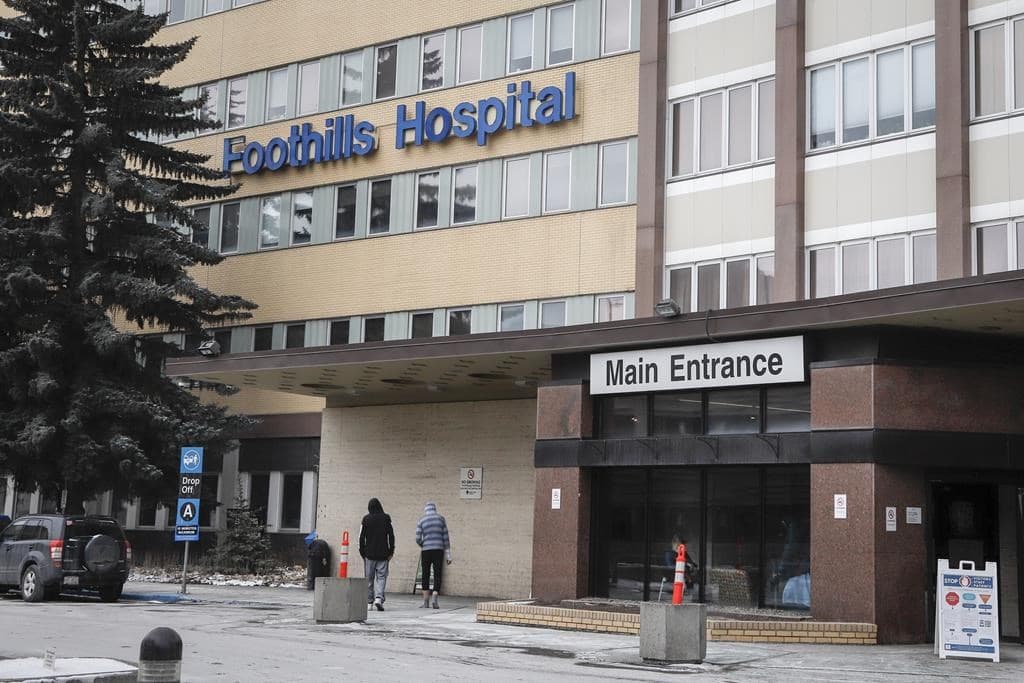 covid-19-outbreak-declared-at-surrey-memorial-hospital