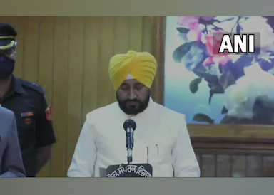 charanjit-singh-channi-takes-oath-as-punjab-chief-minister