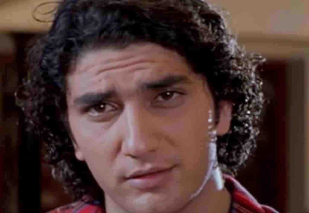 actor-faraaz-khan-on-ventilator