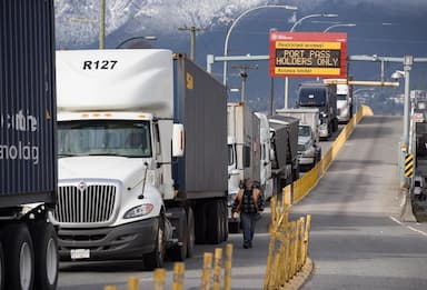 new-b-c-training-program-for-commercial-truckers-boosts-skills-safety-ministry