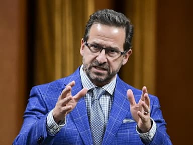 bloc-leader-slams-trudeau-over-unacceptable-handling-of-covid-19-vaccine-orders