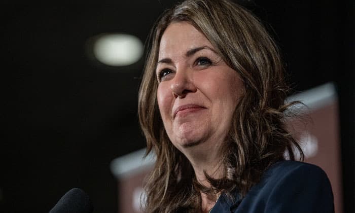 danielle-smith-dismisses-critics-who-say-shes-misleading-public-on-trans-law