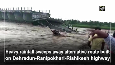 heavy-rainfall-sweeps-away-alternative-route-built-on-dehradun-ranipokhari-rishikesh-highway