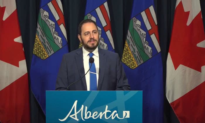 alberta-rules-on-school-library-books-to-start-oct-1