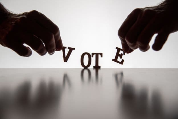 poll-suggests-most-canadians-trust-election-results-want-interference-inquiry
