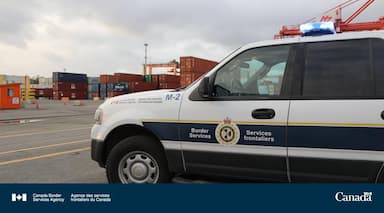 cbsa-seizes-eight-undeclared-firearms-and-endangered-goods-in-the-west-coast-yukon-district