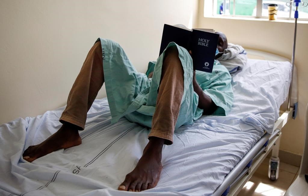 who-says-record-levels-of-new-covid-19-cases-due-to-the-pandemic-peaking-in-large-countries